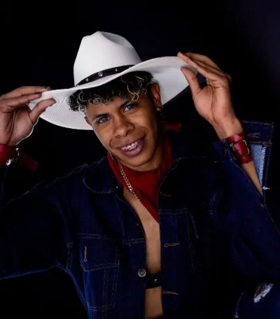 Live sex webcam photo for TOM_POWERDICK #275537080