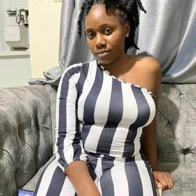 Live sex webcam photo for Tastyteen #275444606