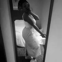 Live sex webcam photo for TheePearl #277990178