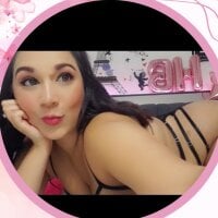 Live sex webcam photo for Thequeen_Mia #277227039