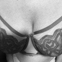 Live sex webcam photo for Tickle_a_fancy #276564678