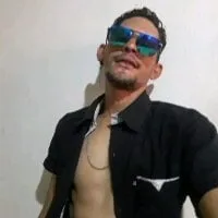 Live sex webcam photo for Tiger_King1 #276851697