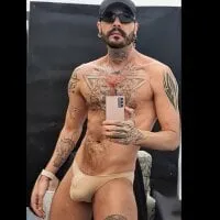 Live sex webcam photo for Tiger_Tatuado #277288860