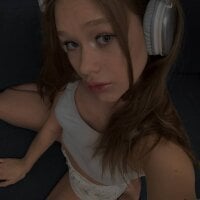 Live sex webcam photo for TollyLolly #276894914