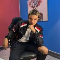 Live sex webcam photo for TomyRous #276916902