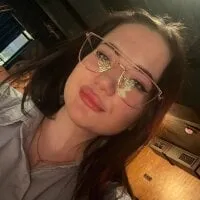 Live sex webcam photo for TrishaJeen #277595701