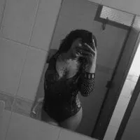 Live sex webcam photo for Trixy-love_ #276874896