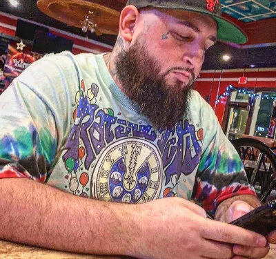 Live sex webcam photo for TroubleeMakerss #275527999