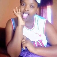 Live sex webcam photo for TwerkerQueen #277802690