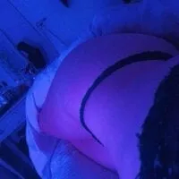 Live sex webcam photo for Valerys1 #276725537