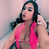 Live sex webcam photo for Vayoleth_queen #277000185