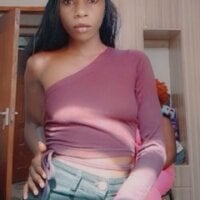 Live sex webcam photo for VellyopStar #277061309