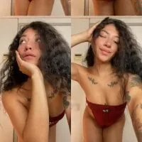 Live sex webcam photo for VenusSnow #276592495