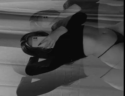 Live sex webcam photo for Venusvennus #275573181
