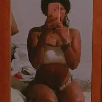 Live sex webcam photo for Vikysquirt252 #276182201