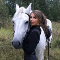 Live sex webcam photo for ViolaCain #276929225