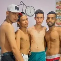 Live sex webcam photo for Wanna_Play11 #276781455