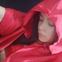 Live sex webcam photo for YoungSweetHood #276303506