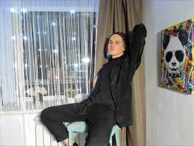 Live sex webcam photo for YourCoolBb #275478489