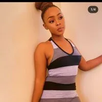 Live sex webcam photo for Yours_favouritee #275755516