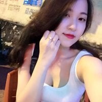 Live sex webcam photo for Yui-Trinh #277499878