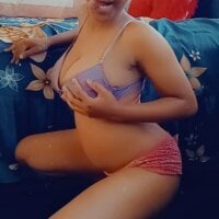 Live sex webcam photo for Yummgirl234 #276482846