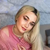 Live sex webcam photo for _AliceApril #277730507