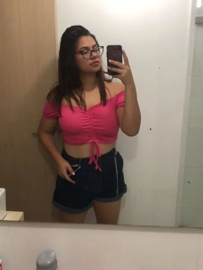 Live sex webcam photo for _lauripolo #275530598