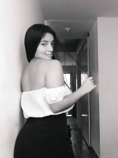 Live sex webcam photo for _zoe_blue #275489626