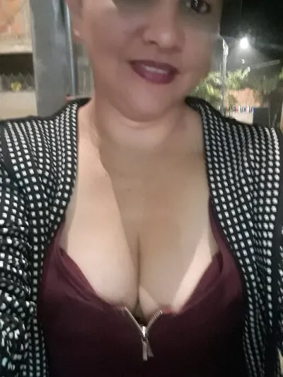 Live sex webcam photo for aldona_hot #275570185