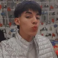 Live sex webcam photo for alejo_skinboy #277270684