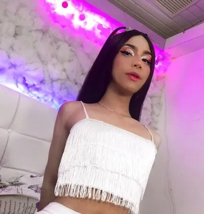 Live sex webcam photo for annie_spice_ #275699606