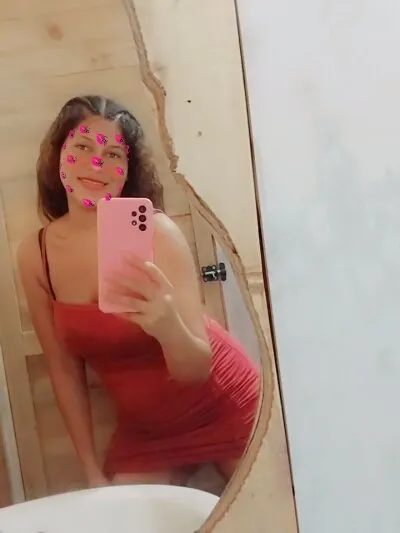Live sex webcam photo for aranza26 #275431258