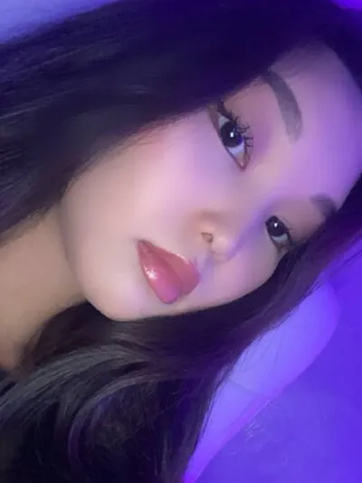 Live sex webcam photo for ari_sun #275478044