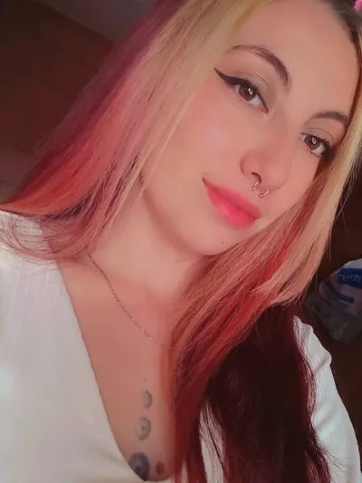 Live sex webcam photo for ariam14_a_ #275441987