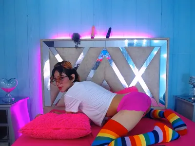 Live sex webcam photo for asashi_18_ #275493735