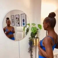 Live sex webcam photo for asly_broo #276610578