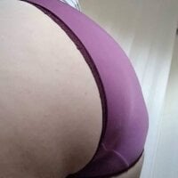 Live sex webcam photo for bigbeautymomlive97 #276521560