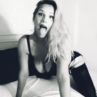 Live sex webcam photo for bigboobsqueen #276693922