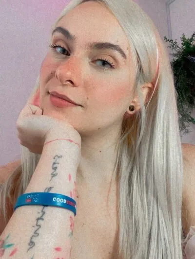 Live sex webcam photo for biondaesplosiva #275424110