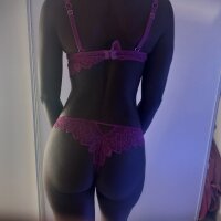 Live sex webcam photo for blackettescouple #276023403