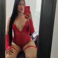 Live sex webcam photo for chloe_jenner01 #275941859