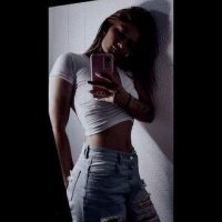 Live sex webcam photo for chloe_lovee_ #275937823