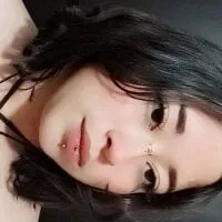 Live sex webcam photo for chloe_t18 #277958996