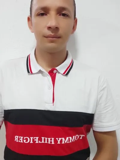 Live sex webcam photo for clearkandluisa #275477858