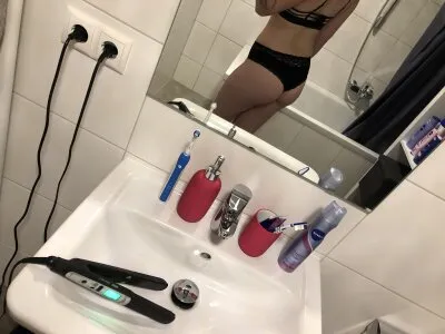 Live sex webcam photo for costume_lovers #275513149