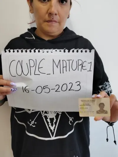 Live sex webcam photo for couple_mature1 #275481603