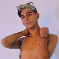 Live sex webcam photo for cristhian-slytherin #277333782