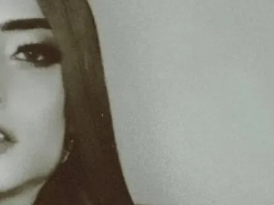 Live sex webcam photo for cristina-saphier #275537196