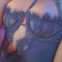 Live sex webcam photo for dark_barbie12 #277226985